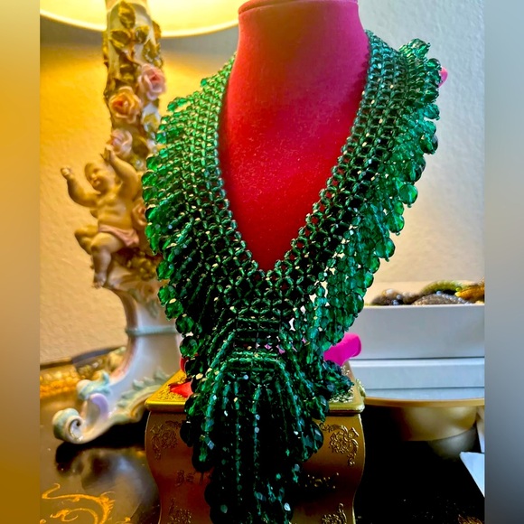 One of a Kind Helen Zubelda Paris Statement Green Emerald Crystal Necklace. - Picture 3 of 10